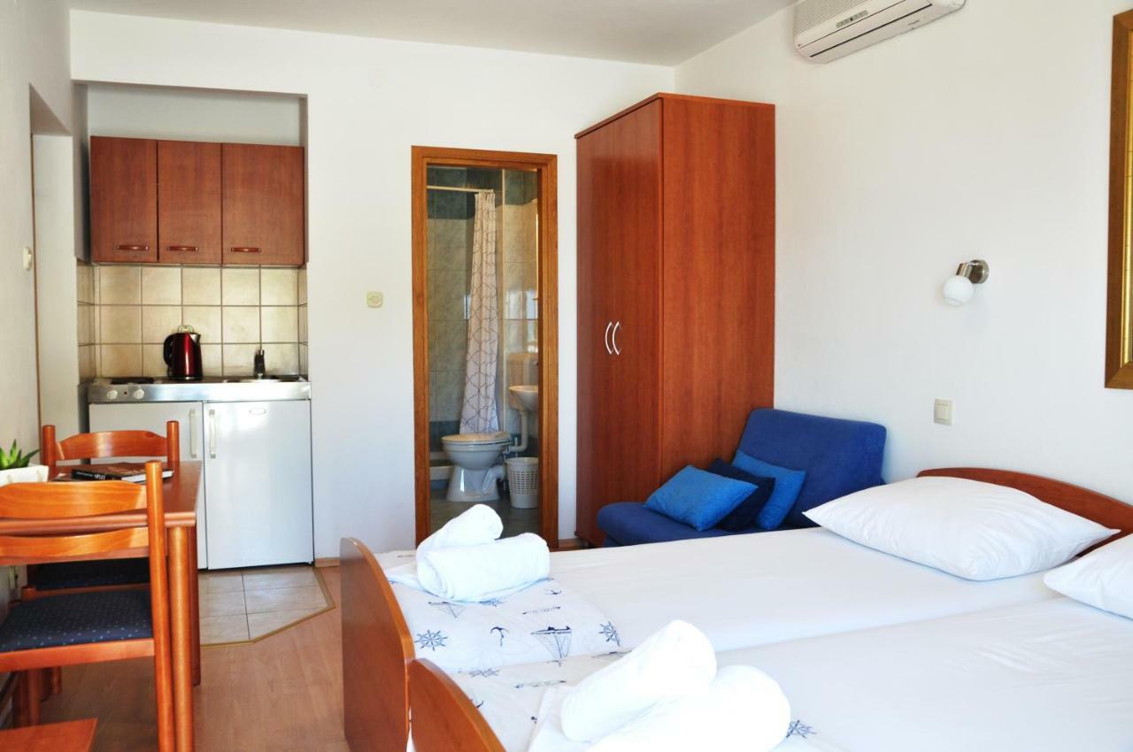 Sunrise Apartments And Studio Apartments Lokva Rogoznica Exterior foto